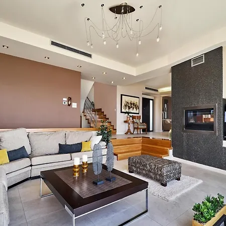 Luxury Argi Infinity Private Pool Villa *