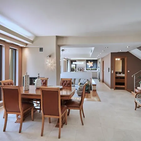 Luxury Argi Infinity Private Pool Villa